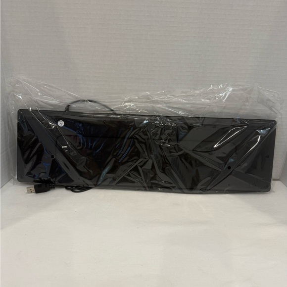 Wired Desktop Computer Keyboard — New in Box No tags - Picture 4 of 4